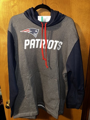 Men's Nike Heathered Charcoal/Navy New England Patriots Surrey Legacy Pullover 