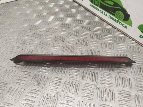 1J6945097C Luz Central De Freno para VOLKSWAGEN GOLF IV BERLINA (1J1)(10. 135934