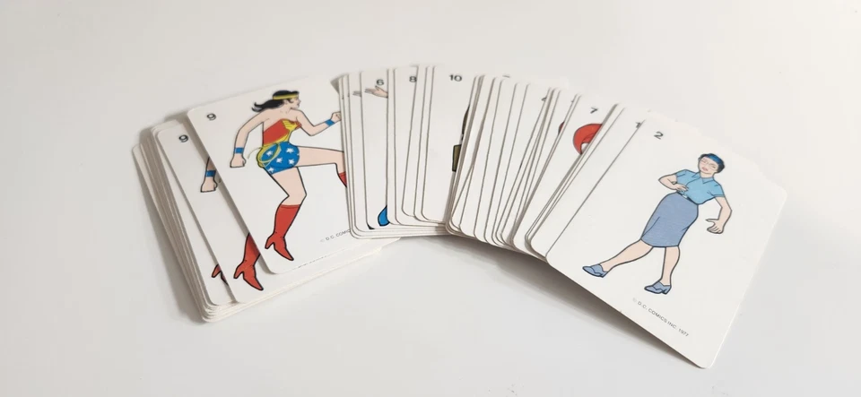 Vintage 1977 "WONDER WOMAN" Russell Playing Card Set DC Comics - Image 2 of 4