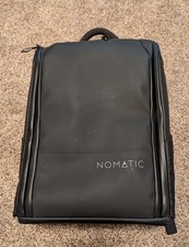 Nomatic Backpack Black 20L Expandable to 24L