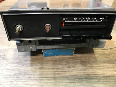 1973 DODGE POLARA MONACO C BODY MOPAR NOS AM RADIO 3501160