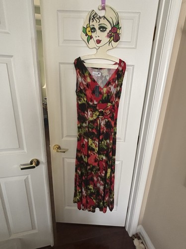 Liz Lang Dress. Size. Small new with tags