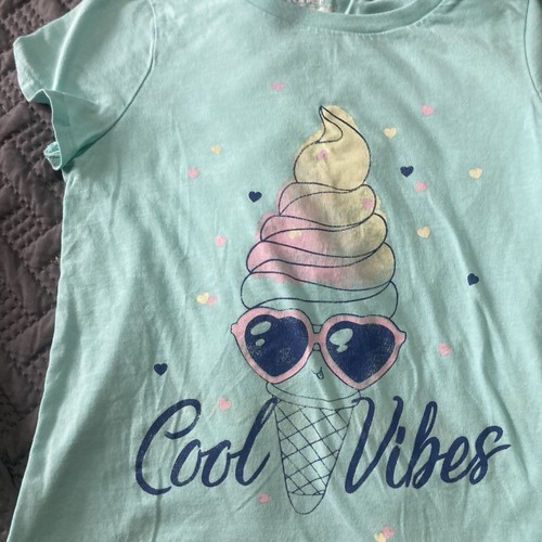 Bundle of Girl’s Tees. Three T-shirts. One Price. Size 8-10. - Picture 7 of 11