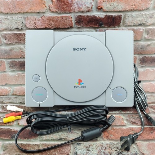 (BROKE) Sony PlayStation 1 Console PS1 SCPH-5501 with Cords (Read Description)