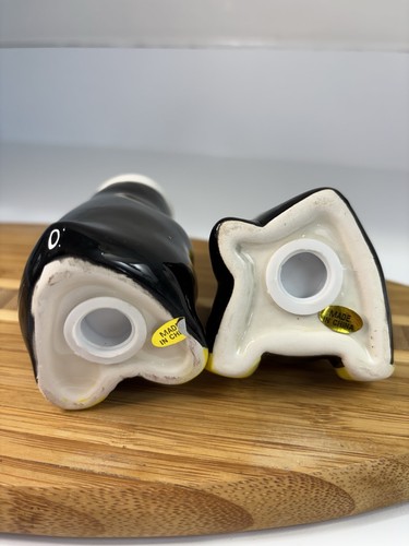 Pfaltzgraff Collectibles Penguin Pals Salt & Pepper 2 Shakers Hand Painted NEW - Picture 6 of 9