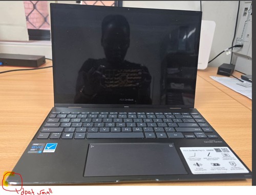 ASUS ZenBook Flip 13 OLED Touch | Evo Core i7 | 16GB RAM | 512GB SSD | 4K HDMI - Picture 2 of 8