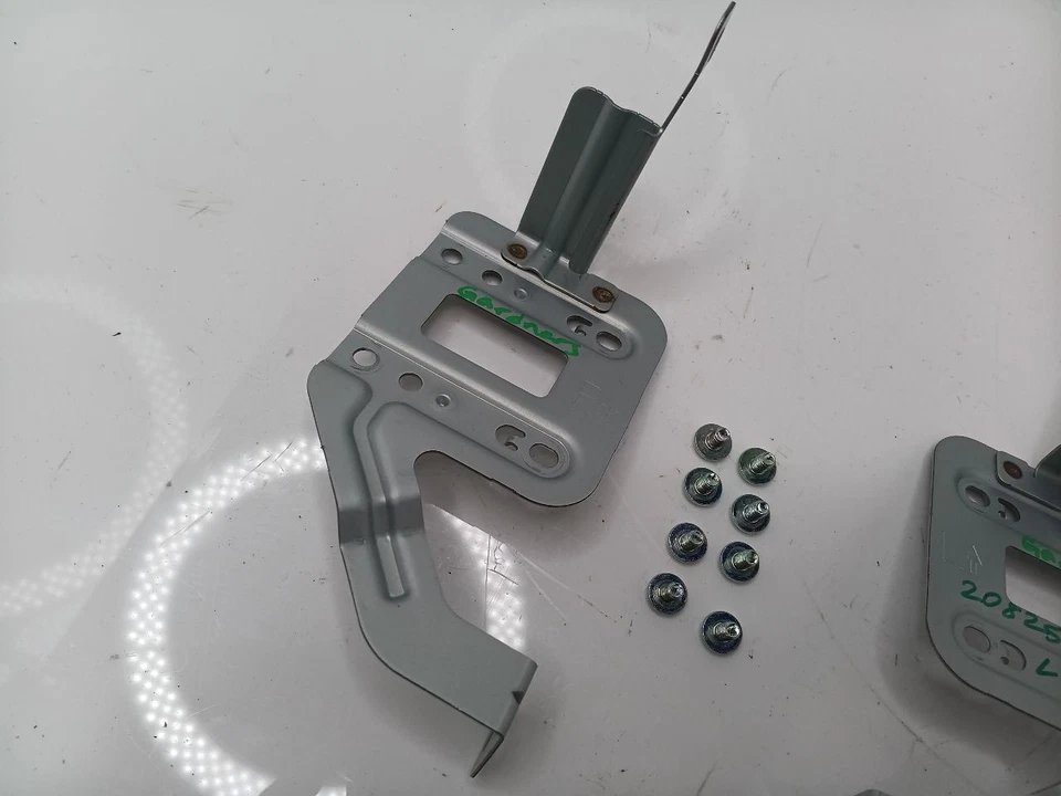 Радиокронштейны с болтами 2016 Nissan Rogue - Изображение 3 из 4