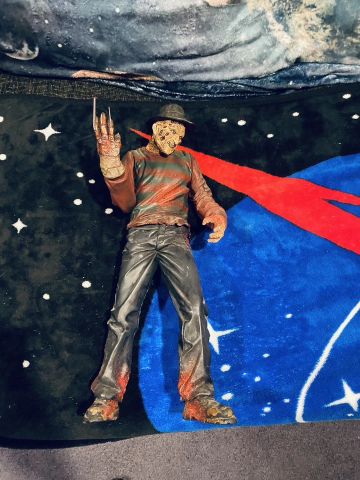 NUEVO EN CAJA - Pesadilla en Elm Street 18" Freddy Krueger McFarlane Juguetes Movie Maniacs Foto 2 de 4