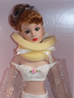 Robert Tonner Kitty Collier 18 Doll Red Head NRFB All Original