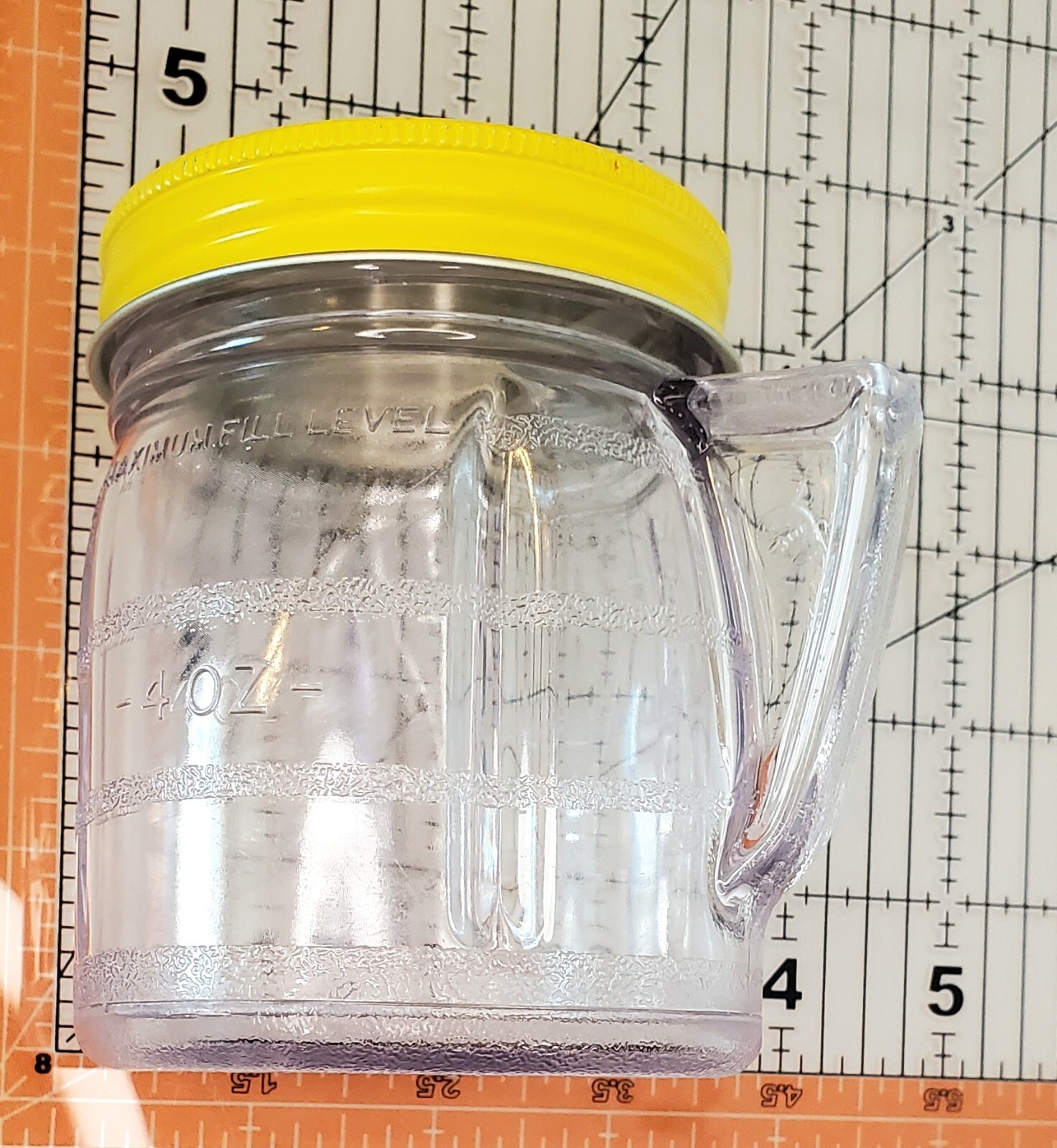 Vintage Osterizer Oster Mini Blend 1/2 Pint / 8 oz Plastic Container