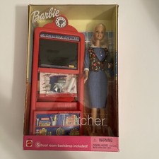 Barbie Teacher 2000 With School Room Chalkboard Mattel NIB
