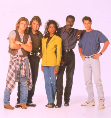 American FOX TV show 21 Jump Street cast Holly Robinson Peter DeLu- Old Photo 2