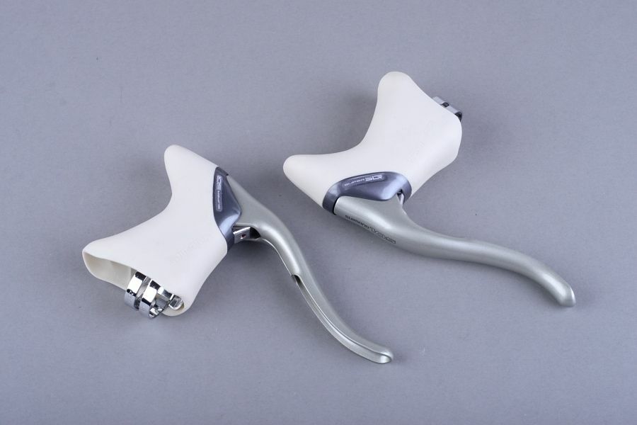 NOS Shimano 105 BL-1055 Aero brake levers with white hoods NOS Shimano 105 BL-1055 Aero brake levers with white hoods
