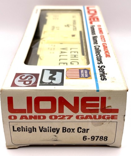 Lionel O and 027 Gauge 6-9788 Lehigh Valley Box Car Boxcar in Original Box - Picture 14 of 15