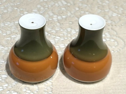 Vintage Thomas Germany Ceramic Salt & Pepper Shakers w/Tray Green/Orange/White - Picture 2 of 12