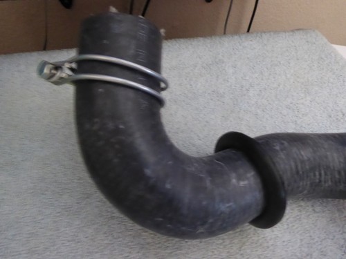 Datsun Roadster, All 1965 - 70 Cowl Drain hose Grommet 1 3/4'' to 1 7/8" Hole - Bild 2 von 3