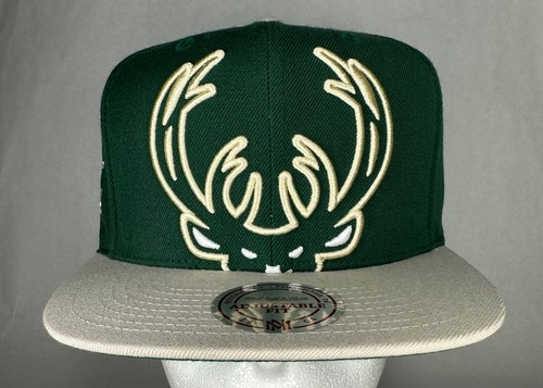 Mitchell & Ness NBA Milwaukee Bucks Cropped XL Antetokounmpo Auto Snapback Hat - Picture 4 of 10