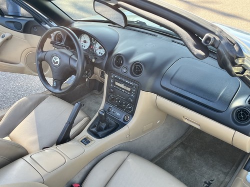 2002 Mazda MX-5 Miata LS - Picture 17 of 18