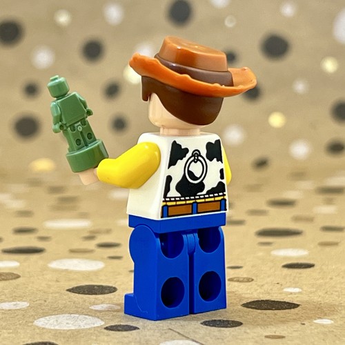 LEGO Disney Pixar Toy Story - Woody mini figure & RC Car - DIS185 43264 - Picture 7 of 12