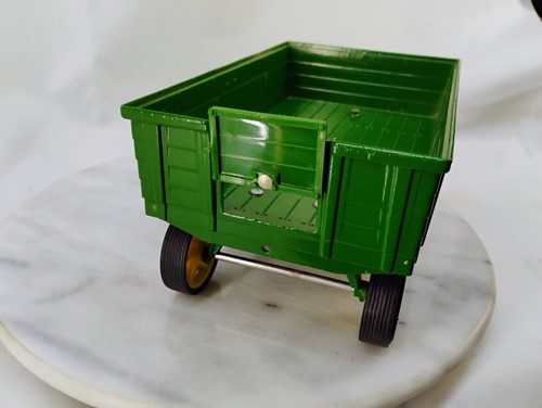Vintage Ertl John Deere Barge Wagon Trailer 1:16 scale VG COND - Picture 3 of 10