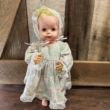 1963 Deluxe Reading Doll Tickles 20" Clean Battery Case. Unknown if it works.