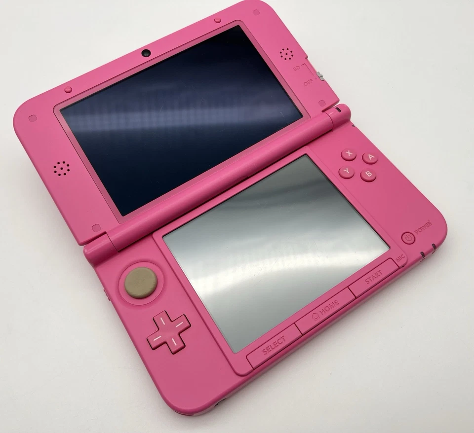 Nintendo 3DS XL Handheld Konsole in Pink | Rosa + Ladekabel & 3x Spiele | GUT - Bild 2 von 4
