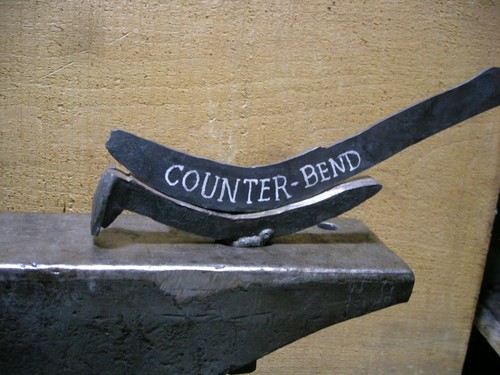 FORGED: Making a Knife with Traditional Blacksmith Skills by Paul White - Imagen 5 de 8