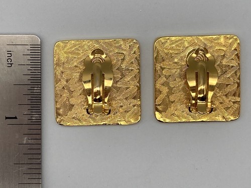 Vintage Lion Earrings Anne Klein Logo Head Statement 1" Square Pierced Gold Tone - Picture 3 of 6