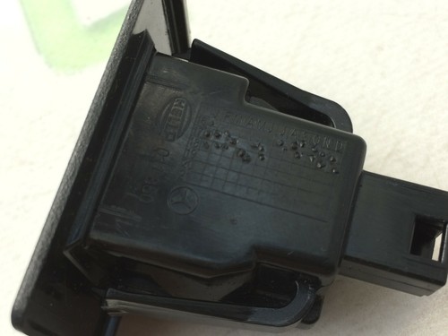 MERCEDES W176 W177 W204 W205 W172 W253 W447 LICENCE PLATE LIGHT LED A0009062903 - Picture 8 of 9