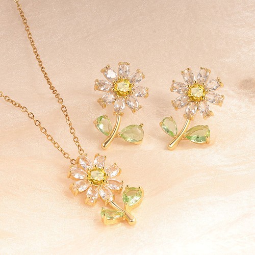 Women's Sparkling Cubic Zirconia Sunflower Necklace Stud Earrings Jewellery Sets - Picture 2 of 17
