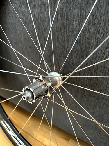 Zipp 404 Tubular Wheelset rim brake 11 speed (Shimano Cassette included) - Picture 2 of 12