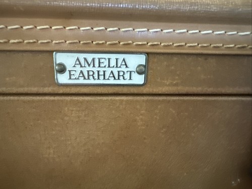 Maleta de tren vintage Amelia Earhart bronceada - 14x10x8,5 - Imagen 2 de 9
