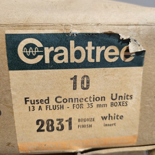9 unidades Crabtree 13 amperios doble poste sin conmutar unidad de espolón fundido latón cepillado - 2831 - Imagen 9 de 9