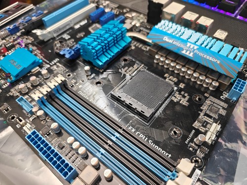 ASUS M5A99X EVO R2.0 Motherboard Socket AM3+ DDR3 USB3.0 AMD (W/ Box/IO Shield) - Picture 5 of 8