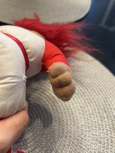 Vintage Reds MLB TROLL, WEARING VTG REDS MLB PIN, - Picture 6 of 8