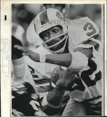 #ad #ad 1975 Press Photo Buffalo#x27;s OJ Simpson bolts through a hole in Steelers line $24.99