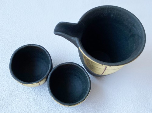 Kutani yaki ware Japanese Sake bottle and cup set Kinpaku Sai Gold foil Japan - Picture 5 of 12