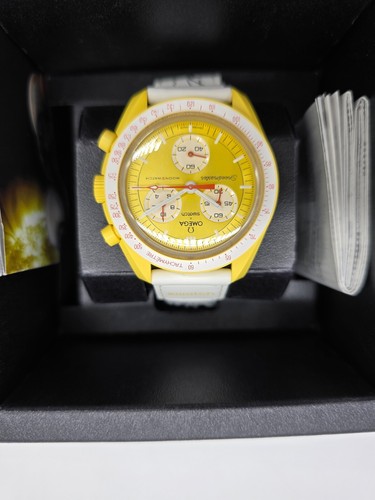 OMEGA X SWATCH MOONSWATCH BIOCERAMIC NEW SEALED NEPTUNE SNOOPY EARTHPHASE - Picture 9 of 13