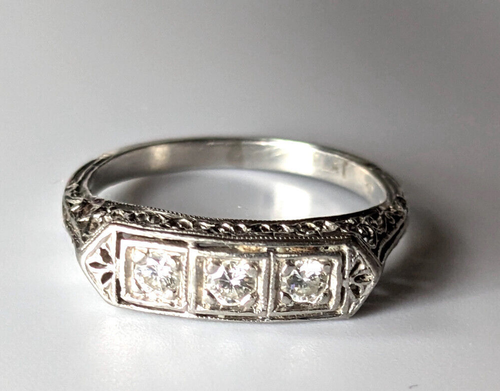 Vintage Platinum Diamond Ring, Size 5 3/4 - Picture 4 of 5