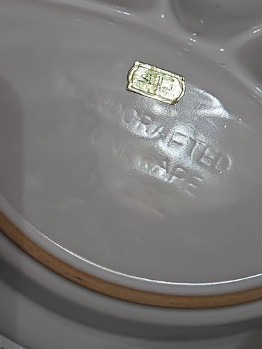 3 Vtg JSC Handcrafted Stoneware Divided Plates White W/Red Blue Rims 8½" Set/3 - Picture 12 of 13