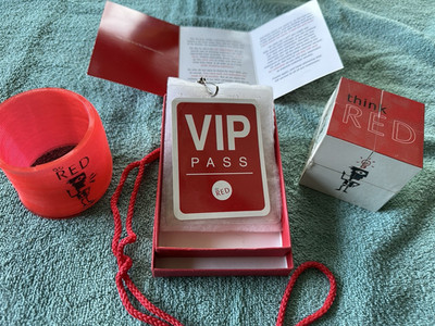 Publix ''think RED'' folding cube in box/shrink wrapped, Slinky and Lanyard