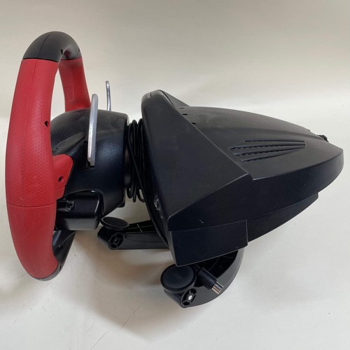 Thrustmaster Ferrari 458 Spider Racing Wheel Black/Red For Xbox Series S - Picture 3 of 11