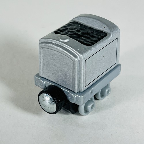 Thomas The Train Spencer Tender Diecast Take Play Round Magnet *Tender Only* - Picture 8 of 10
