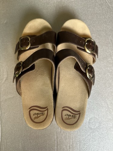 Sandalias Zueco Dansko Talla 37 Sophie Cuero Marrón Deslizables Hebilla Ajustable - Imagen 6 de 12