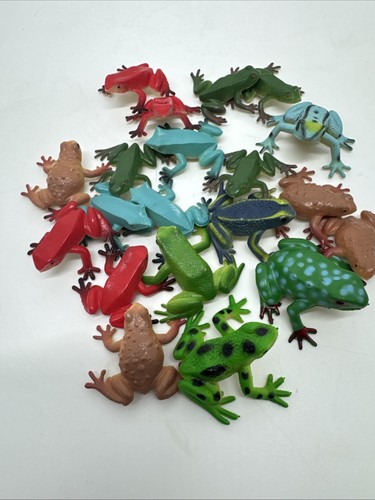 Lot 20 Miniature 1" Toy Plastic Frogs Educational Toys Blue Red Green Brown - Picture 1 of 8