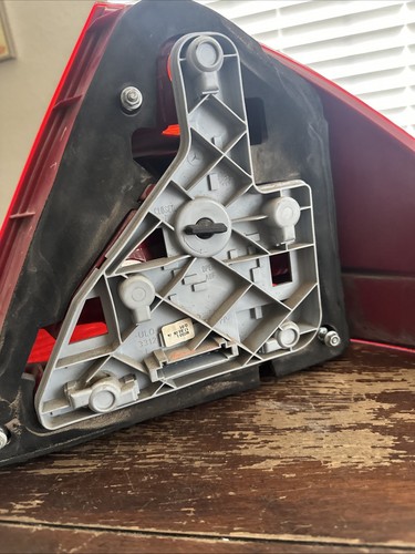2005-2007 Mercedes Benz W203 C230 C320 Rear Left Driver Side Taillight OEM - Picture 3 of 9