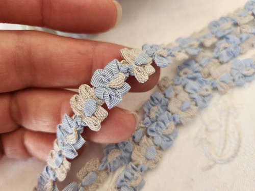 Galon vintage rococo gris bleu année 90 par 2 métres sur 1,4 cm B9