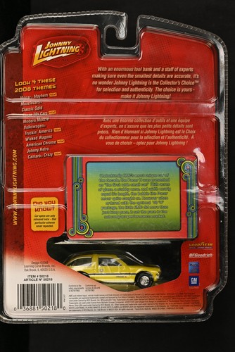 1977 AMC Pacer X Yellow 1:64 Johnny Lightning Those 70's Cars Sealed Package - Picture 4 of 4