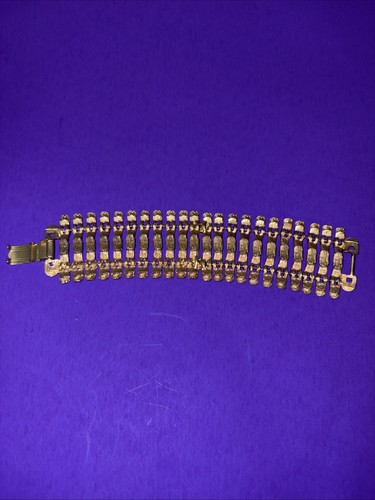Vtg BSK Stamped Bracelet Gold Tone Cuff Look - Picture 1 of 11