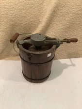 Vintage White Mountain Ice Cream Frezzer/Maker